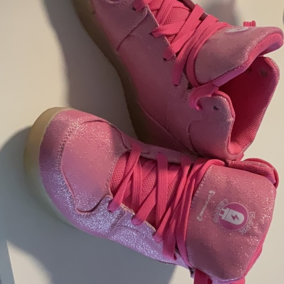 Light up pink sparkle - Picture 1 of 10